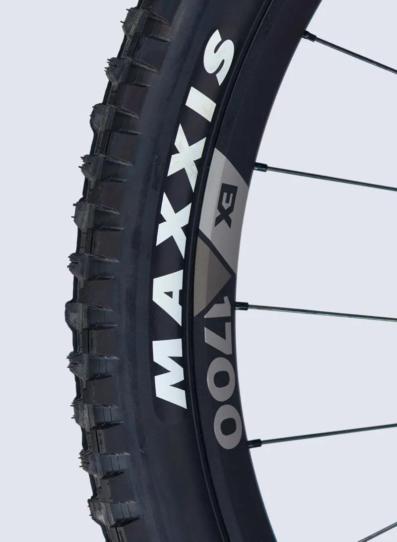 2021 Lapierre Spicy CF 7.9 Enduro Mountain Bike in Silver-7